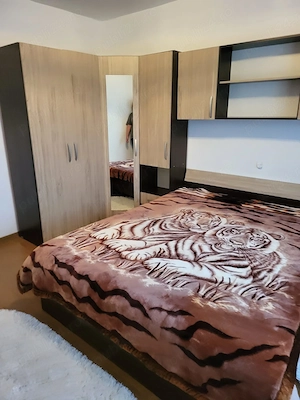 Proprietar ofer spre inchiriere pe termen lung apartament decomandat 2 camere zona Gara - imagine 4
