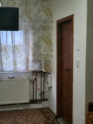 Proprietar ofer spre inchiriere pe termen lung apartament decomandat 2 camere zona Gara - imagine 8