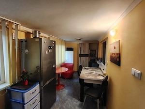 C5 - APARTAMENT 2 CAMERE  TRANSFORMAT IN 3,CENTRALA GAZ - imagine 5