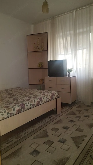 3 camere  decomandat  Girocului- Spital Judetean Martirilor - imagine 3
