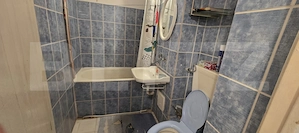 Apartament cu 2 camere, 50 mp - zona Micro 16 - imagine 6