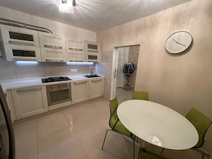 Apartament lux 4 camere metrou  - imagine 2