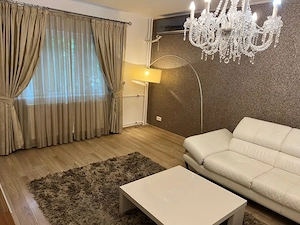 Apartament lux 4 camere metrou  - imagine 4