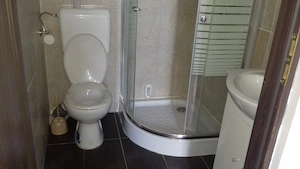 inchiriez casa pentru muncitori (6 garsoniere) - imagine 8