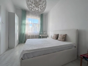 Apartament ultracentral  #238;n Oradea – Locatie premium - spatiu generos si potential de extindere - imagine 5