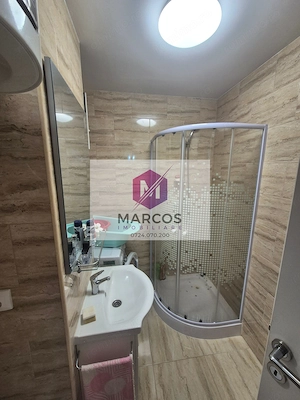 Vand apartament 3 camere Centru - imagine 3