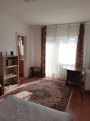 Dau in chiriie  garsoniera zona Decebal-Sovata 200E