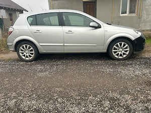 Opel Astra H - imagine 3