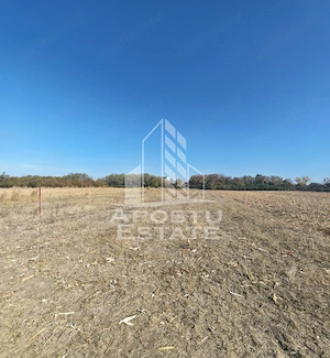 Teren 1200 mp, intravilan, doua fronturi stradale, Sag, zona case noi