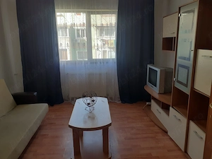 Închiriez garsonieră in zona Buziașului  - imagine 2