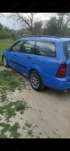 Vând sau dezmembrez ford focus