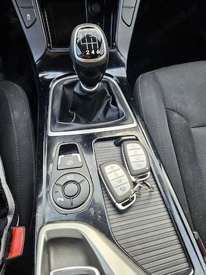 vand hyundai I40  - imagine 3
