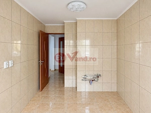 Apartament cu o camera de vanzare – Micro 40, parter, 27 mp, 33.500 E - imagine 3