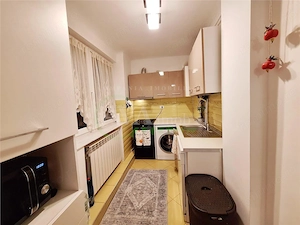 Apartament 2 camere decomandat, zona Ultracentral - imagine 3