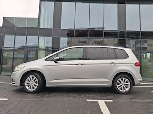 VW Touran 2018 DSG 7 Locuri - imagine 5