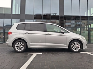 VW Touran 2018 DSG 7 Locuri - imagine 4