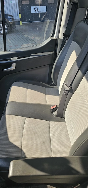 Hyundai H350 Prelată   Impecabil | Motor 2.5 Diesel | AC | 150.672 km Reali - imagine 4