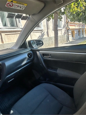 Toyota Corolla 1.33 benzină | 134.000 km | 2017 - imagine 3