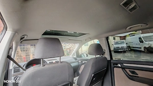 Volkswagen Touran - imagine 5