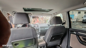 Volkswagen Touran - imagine 2