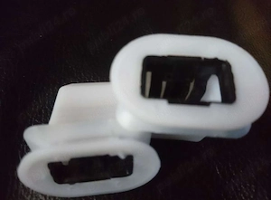 Cleme banchetă spate alfa Audi Skoda etc - imagine 3