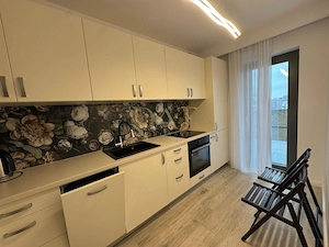 Apartament 2 camere | terasa 14 mp | mobilat | zona Golden Tulip - imagine 3