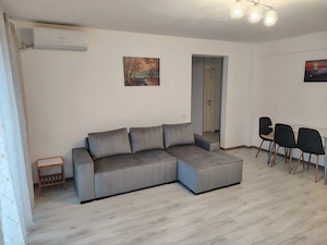 Închiriez apartament cu 2 camere - imagine 4