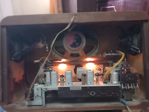 Radio pe lampi Stradivari 3