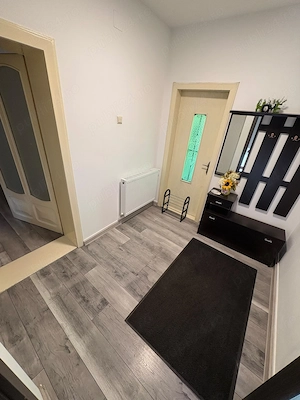 Închiriez apartament 3 camere zona Lipovei  - imagine 6