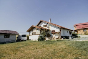 Casă solid construită |  teren generos de 1.400 mp | Vâlcele - imagine 2