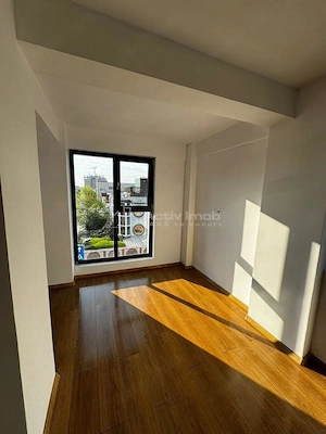 2 camere decomandat - Metrou Dimitrie Leonida - imagine 2