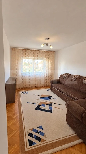 Gospodărie spațioasă de vânzare în Hațeg – 5 camere,teren de 1.600 mp, 3 corpuri