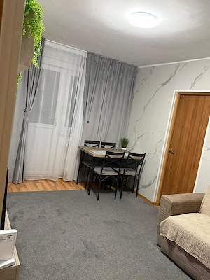 Apartament 2 cam zona Alexandru cel bun pret 380 euro