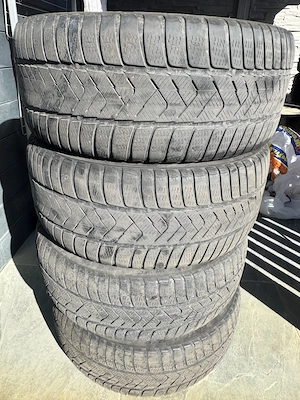 Vând 4 cauciucuri de iarna Pirelli Sottozero în 2 dimensiuni 255/35 96H și 225/40 89Y R19 - imagine 4