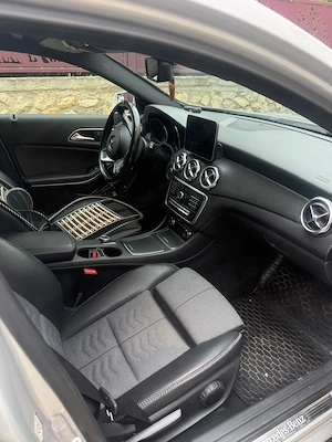 Mercedes  gla 220d - imagine 8