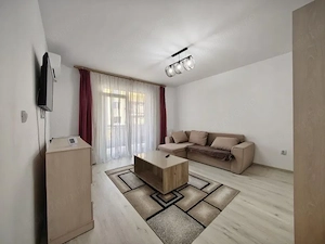 Apartament 1 Camera Decomandat Etajul 1 Centrala Proprie Bloc Nou 1 Loc Parcare Privat Zona Giroc  - imagine 4