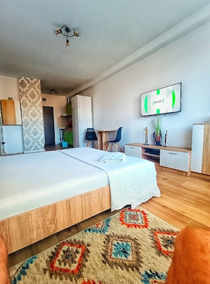 închiriez garsonieră regim hotelier Piatra Neamț 