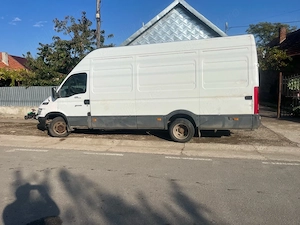 vand inveco daly anul 2004 2.3 dizel masina merge inpecabil cu acte la zi sunt propietar in acte  - imagine 2