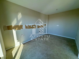 Penthouse cu 3 camere si  terasa de 119 mp , zona Torontalului - imagine 3