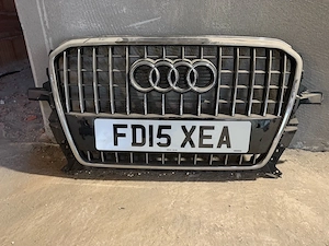 Grila bara fata audi q5 2015 s-line
