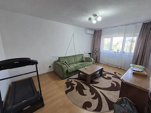 Apartamant de inchiriat 3 camere - imagine 2