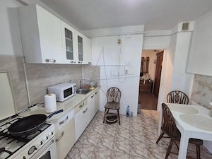 Apartamant de inchiriat 3 camere - imagine 7