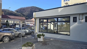 Inchiriez Spatiu comercial Filarmonica Barasov - imagine 5