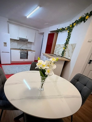 3 cam | Romană | 96 mp | Metrou | 2 AC | Centr. Proprie | Pet Friendly - imagine 2