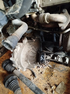 Vand motor golf 5 1.9 tdi turbo cod motor BKC  - imagine 4