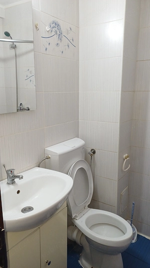 Inchiriere apartament o camera A uri Tiglina 1 - imagine 6