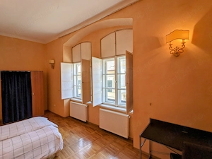 Apartament spatiosde 3 camere in centrul Timisoarei Piata Libertatii 99mp - imagine 3