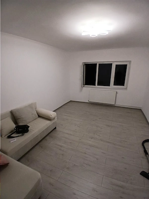 Decomandat cu 2 balcoane la etajul 3 in bloc anvelopat - imagine 11