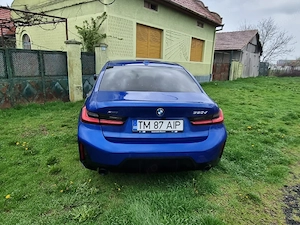 BMW 320XDrive Sedan Hybrid - imagine 3