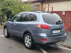 Hyundai Santa Fe 2006 2.2d 7 LOCURI 150.000km reali - imagine 2